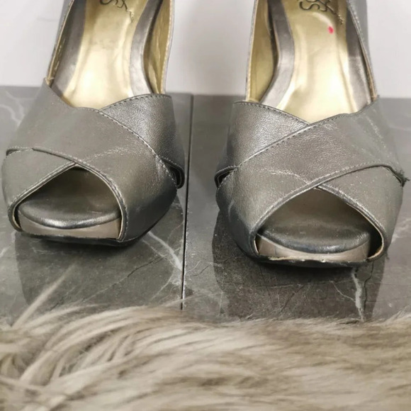 Carlos Santana  Silver Heels - Picture 4 of 9